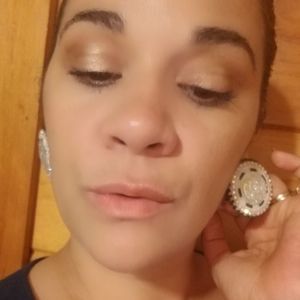 Meet your Posher, Bridget